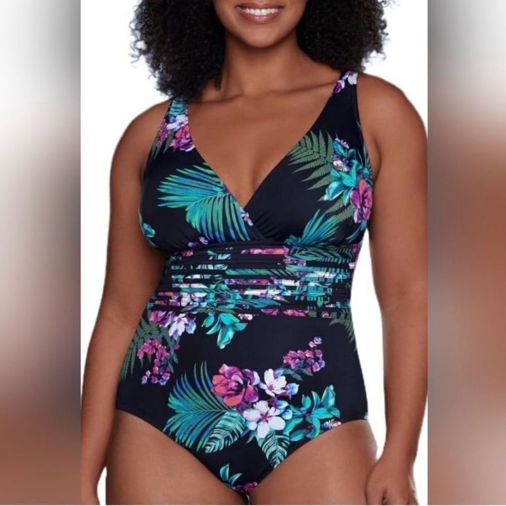 NWT Aqua Green Tropical Onepiece Swimsuit. Size Large.